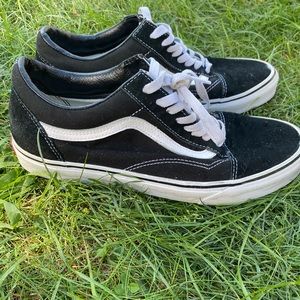 Vans classic low tops size 10.5